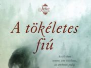 Amikor Ella egy repülőút alatt rosszul lesz, és kórházba kerül, a családja jól s…