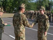 Előléptetés az ezredsorakozón…