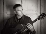 Anyák napi karanténszerenádot szervez a Szentesianyu akciócsoport…