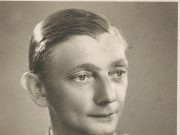 Halálának évfordulója alkalmából emlékezzünk a laktanyánkat elsőként 1935 május …