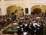 Zenével telt meg a kisváros Nagytemploma…