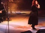 Kate Bush & David Gilmour – Running Up That Hill