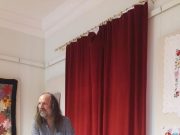 Kezdődik az előadás!!!…