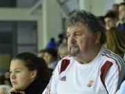 Szűk körben ünnepelnek