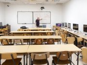 Hétfőtől országszerte bezárnak az iskolák…