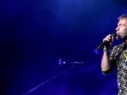 Könyv készül Anglia egyik legjobb énekesének karrierjéről