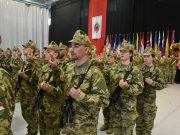 Ötvenöt katona tett ünnepélyes esküt…