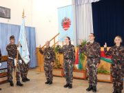 Tisztek tettek esküt…