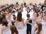 A Kiss Bálint diákjai javára báloztak…