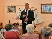 Kiállítás nyílt a 2-es számú Idősek Klubjában…