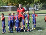 Labdarúgó ünnep a sportpályán…