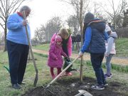 Jubileumi fasor a Kurca parton…