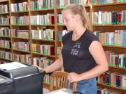 Júliusban 12 fő középiskolás tanuló teljesítette közösségi szolgálatát könyvtáru…