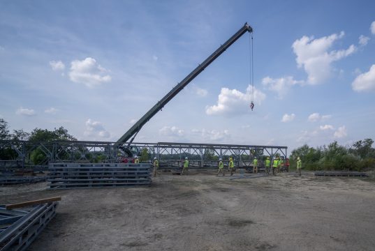MABEY UNIVERSAL hídépítő szintentartó kiképzés zajlott alakulatunk gyakorló teré…