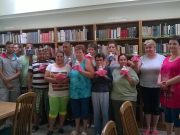 Könyvtárunkba látogattak a „Szociális segítő” tanfolyam hallgatói….