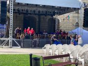 14 órakor kezdődik a program a Kossuth téren a Térzenével, ahol közreműködnek:…