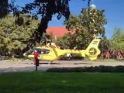 Megérkezett a mentőhelikopter…