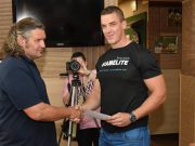 Ötvenezer forint adakozásból a rögbiseknek…