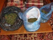 Kábítószerrel kereskedtek Szentesen (videóval)…