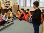 Költészet napi verselés a gyermekkönyvtárban…