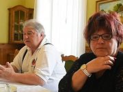 Mi újság a szentesi Tóth József színház és a Petőfi szálló körül