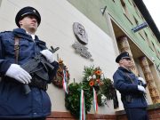 Dombormű avatás Lakos József emlékére…