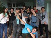 A Pollák csapata így örült a Városi Gólyavetélkedőn elért III. helyezésüknek! G…