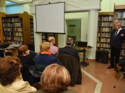 „Csodazongoristáról” a könyvtárban…