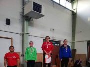 Anna a junior Eb kapujában…