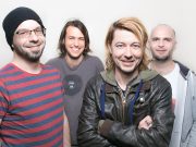 A ’90-es évek amerikai rockzenéinek életérzésébe repítenek…