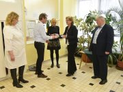 Idén is 6 ezer darab uszodabelépőt kapnak a véradók…