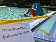 Elkészültek a gyermekmedencék…