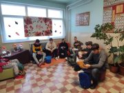 Helyzetjelentés az 1. emeletről és a földszintről – pihenőhely és munkaterület…