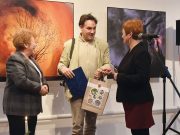 Két nívós kiállítás a Tokácsliban…