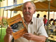 Mikrofonnal írt új szentesi könyv…