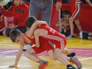 Mikulás-kupával zárták az évet a birkózók…