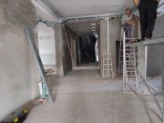 Rövid helyzetjelentés: így halad az építkezés iskolánk földszintjén!…