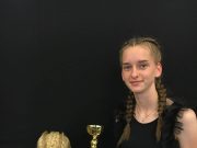 Szentesi kiválóságunk, a 19 éves Héjja Melinda újfent remekelt egy rangos fodrá…