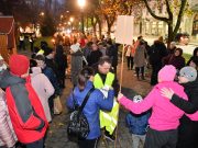 Csendes demonstráció a szülészet fennmaradásáért…