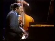 Erroll Garner performing „The Shadow of Your Smile” for a French broadcast in 1…