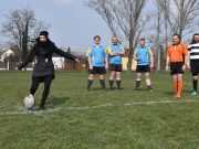 Kis Violetta új sportág felé kacsingat :-)…