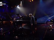 Vinicio Capossela canta Estate
___________
Con Vinicio Capossela si entra nel…