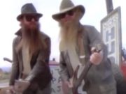 ZZ Top – Gimme All Your Lovin’ (Official Music Video)