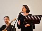 Versmondó lányból a költészet szerelmese lett…