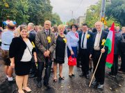 „Lengyel, magyar – két jó barát, együtt isszák egymás borát.”…