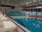 A kispad még üres, a lelátó lassan megtelikGyertek ti is szurkolni…