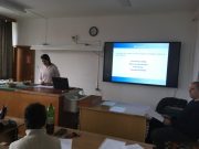 A Dél-Alföldi Fogyasztóvédelmi Egyesület munkatársai a biztonságos internetes vá…