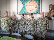 A Hősök terén, ünnepélyes keretek közt honvéd altiszti esküt tett kollégáinkat k…