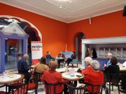 „Öregdiákunk” fotókiállítása a színházban!…