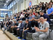 Köszönjük, hogy ilyen sokan eljöttetek a mérkőzésünkre, és végig szurkoltatok n…